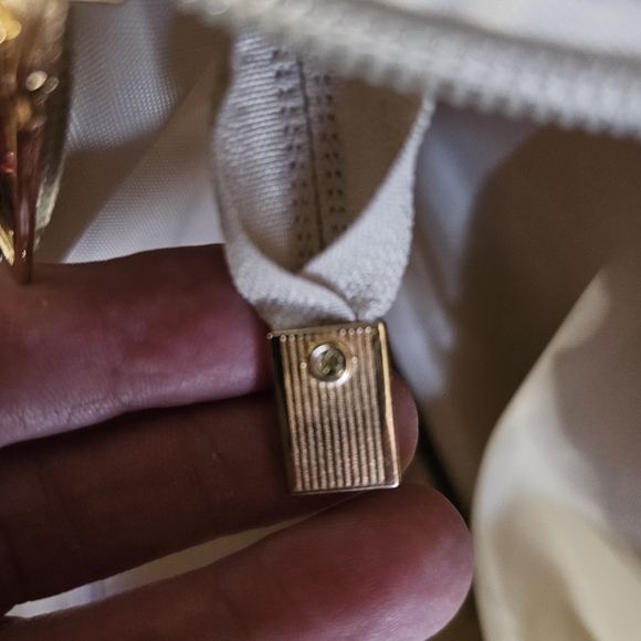 Boho Bundle! Woven Fabric Tote Bag Metal Handle Pom Poms And NWT Guess Wallet - Picture 9 of 12